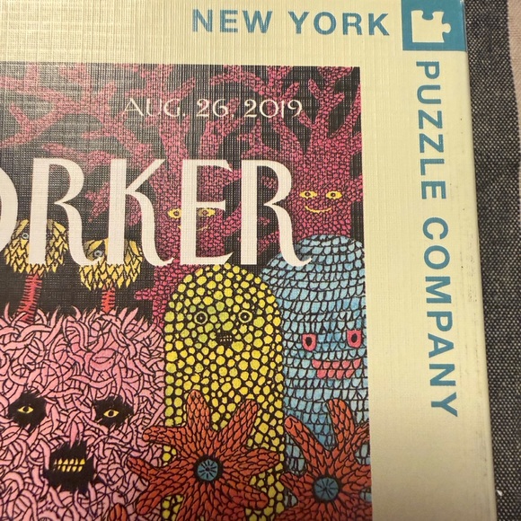 The New Yorker Colorful Sea Creatures 1000-Piece Jigsaw Puzzle - Picture 3 of 6